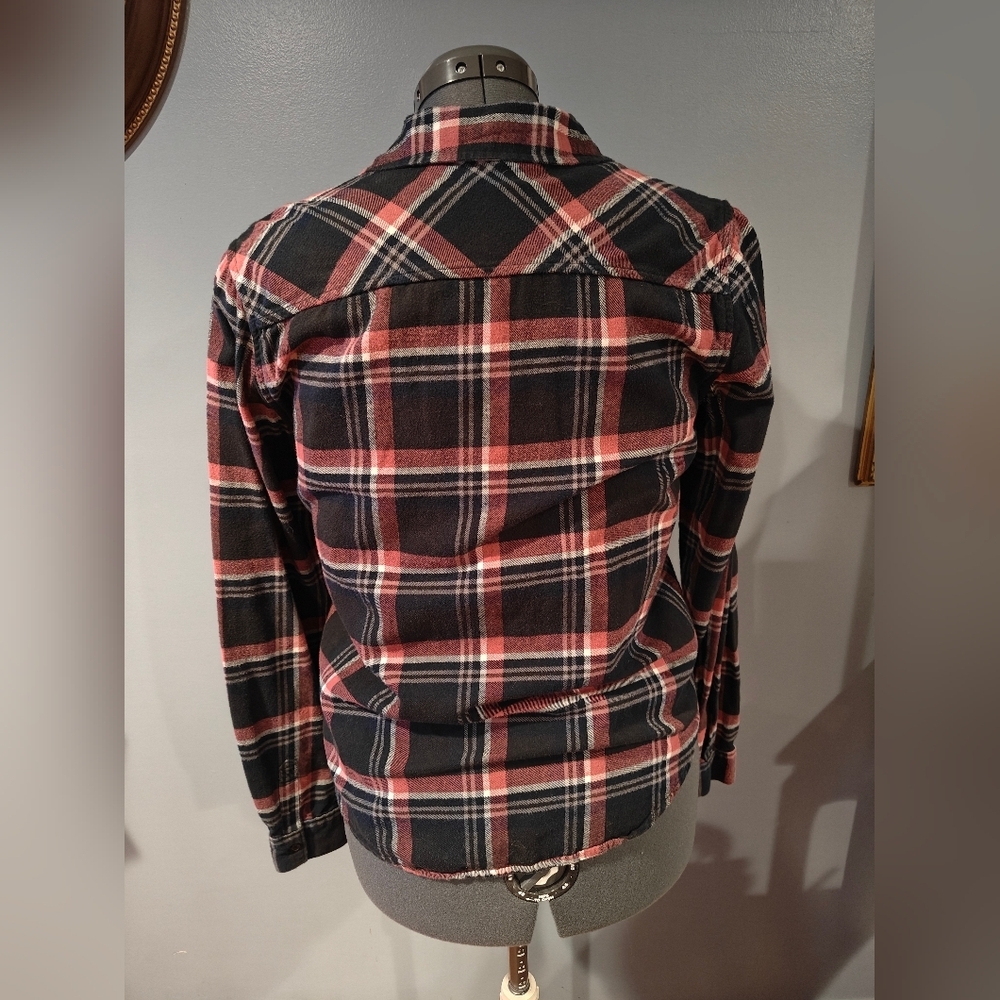 🤍PAIGE Women's Plaid Button Down Flannel Red Black Size Medium - Picture 2 of 3